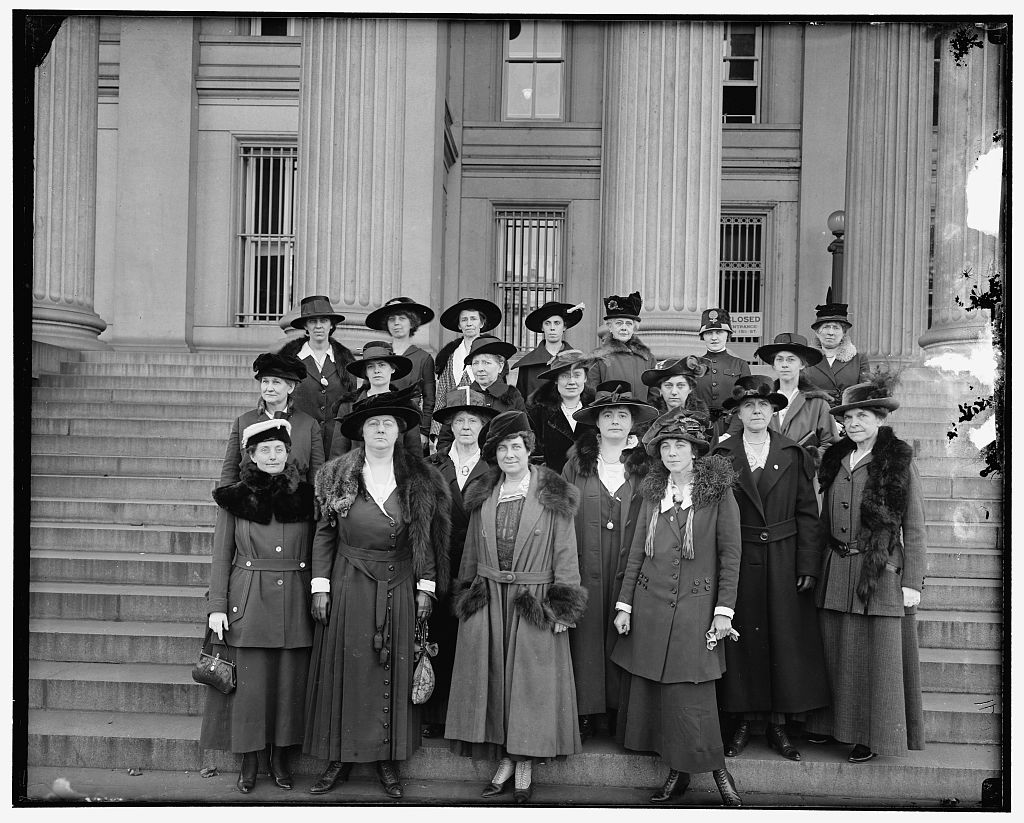 Woman's Liberty Loan Committee