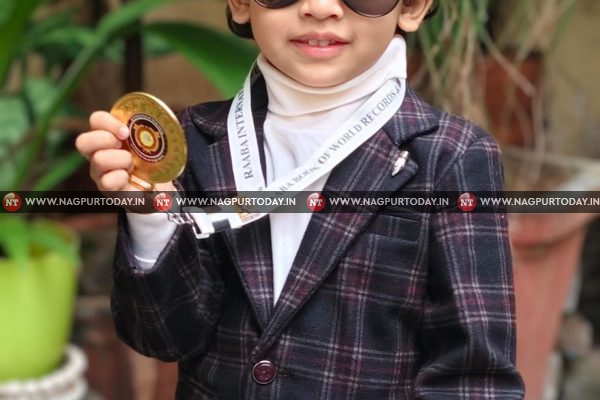 Nagpur\u2019s 2-yr-old Hamza wins \u0026quot;Young Star 2024\u0026quot; title in General Knowledge